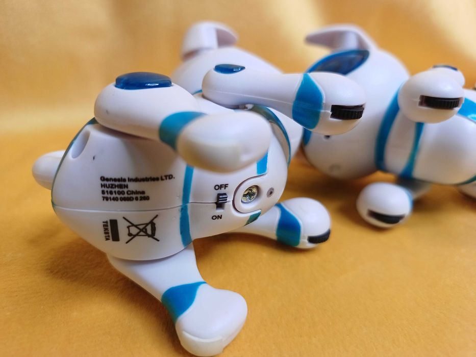Інтерактивна іграшка SUNROZ Smart Robot та вовк WowWee