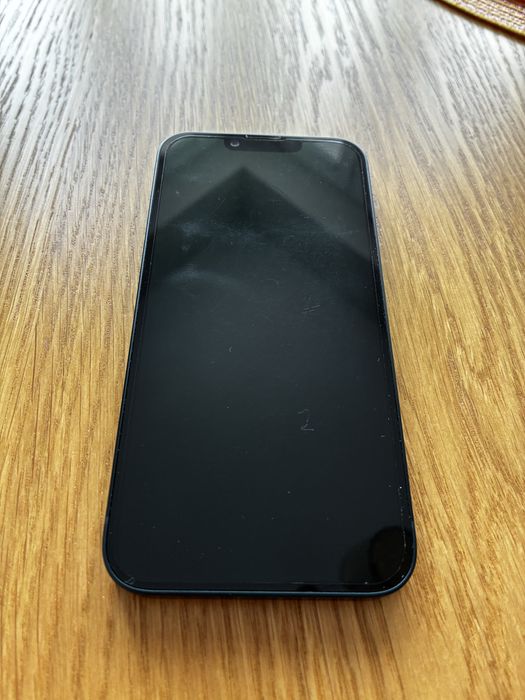 iPhone 14 128 GB czarny (midnight) bateria 81%