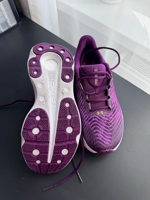 Infinite Pro do biegania r.39 Under Armour