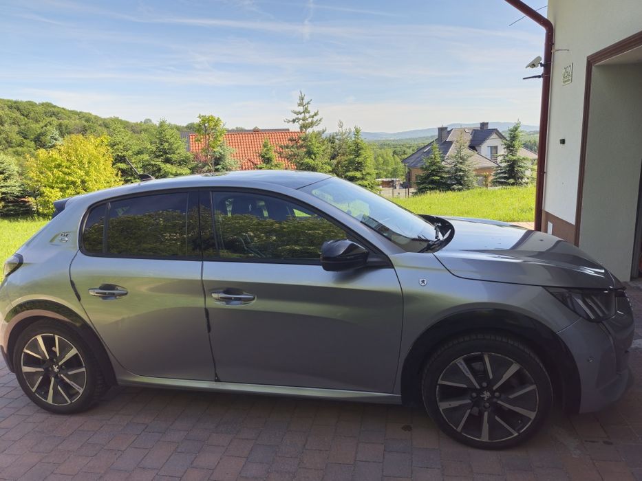 Peugeot e- 208gt