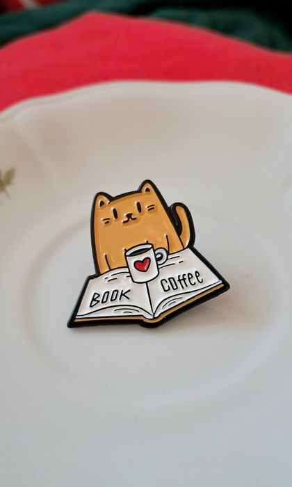 Pin przypinki do plecaka na ubrania znaczek wpinka przypinka kot kawa