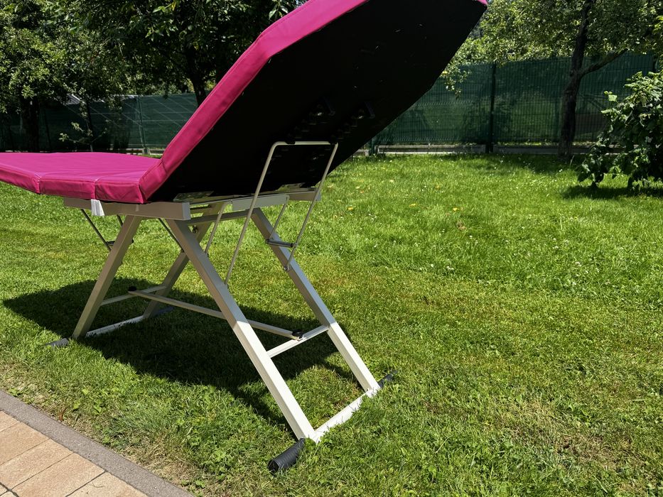 Łóżko kosmetyczne składane