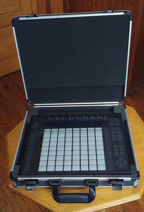 Sprzedam Ableton Push 2, case Thomann, stan bardzo dobry, bardzo tanio