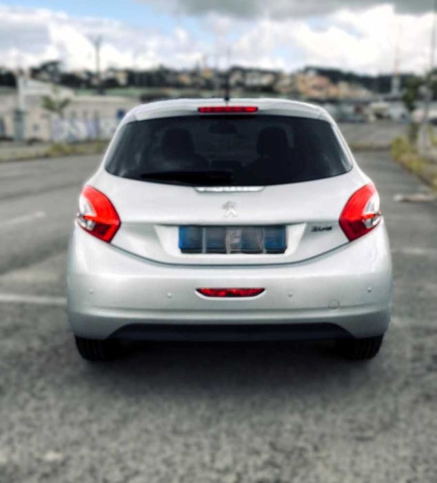 Peugeot 208 1.4 HDi | 104.000km | Distribuição Nova | 18M Garantia