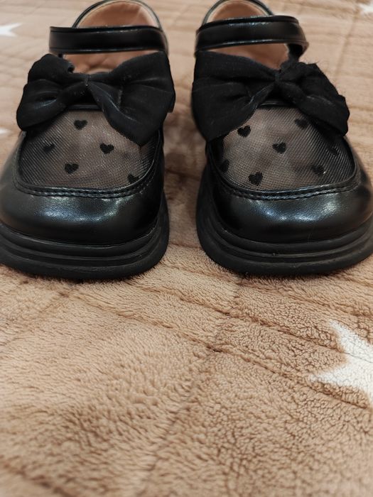 Туфлі для дівчинки