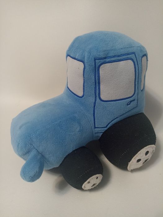 Мягкая игрушка синий трактор.