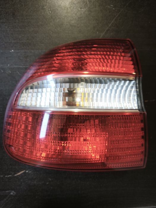 Farolim Volvo v40 1995-2004