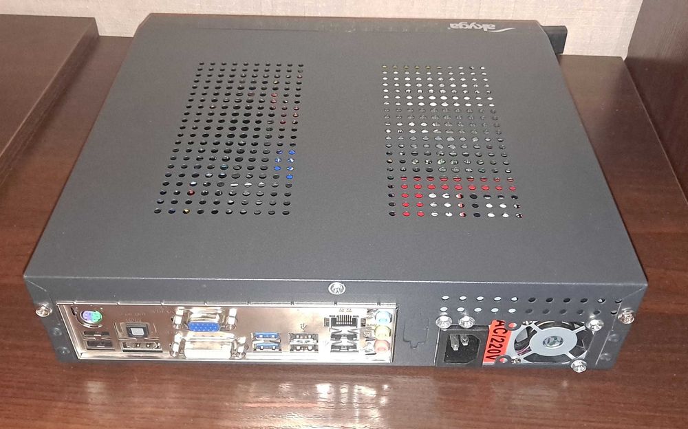 Komputer stacjonarny Akyga ITX, intel i5 3470S, RAM 8GB, 240GB SSD