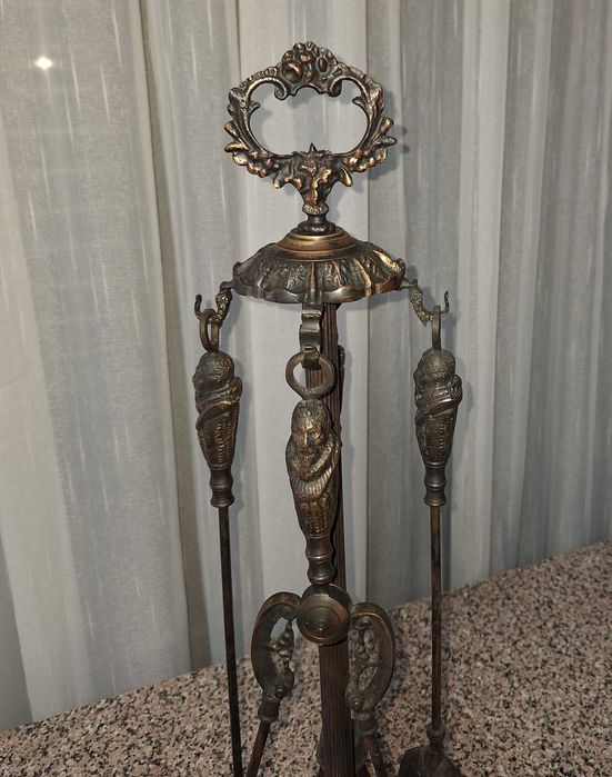 Utensílios em latão para lareira