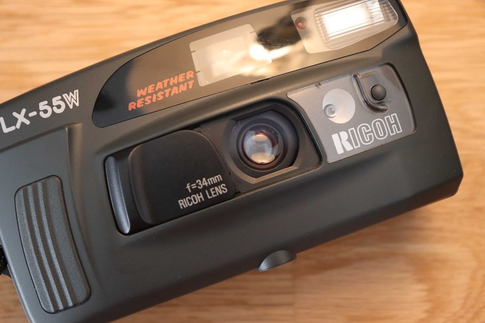 Point and Shoot Ricoh LX-55W64584631475073122
