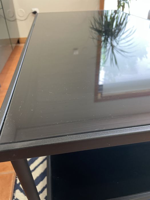 Mesa de centro (modelo ÄSPERÖD do IKEA)