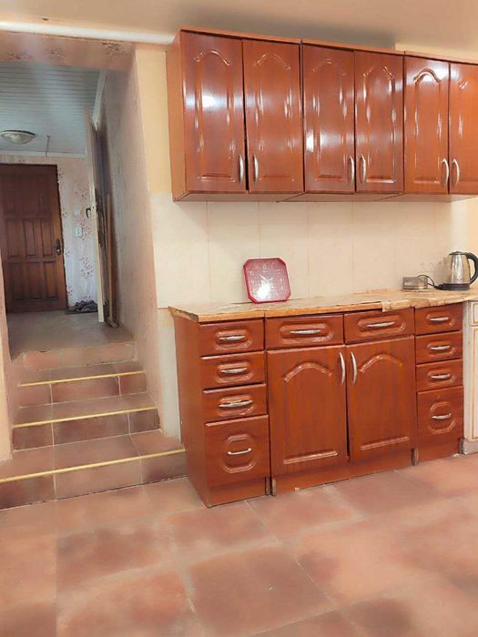 Продам теплий будинок зі зручностями в Дергачах.