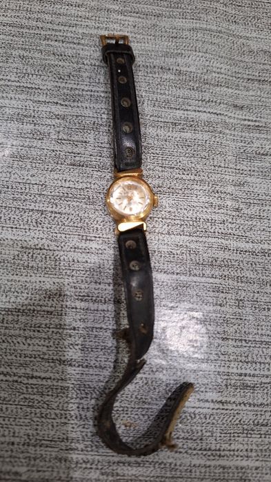 Vende-se relogio de Senhora Cauny Prima