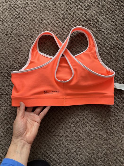 Спортивний топ Under armour