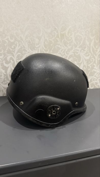 Шолом тактичний в гарному стані, новий