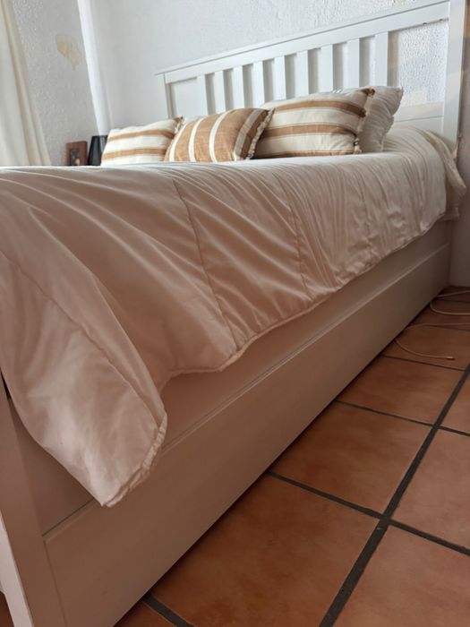 Cama casal Hemnes IKEA c/gavetas