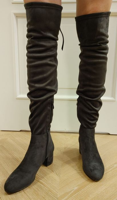 Kozaki welurowe firmy Venezia, r. 39