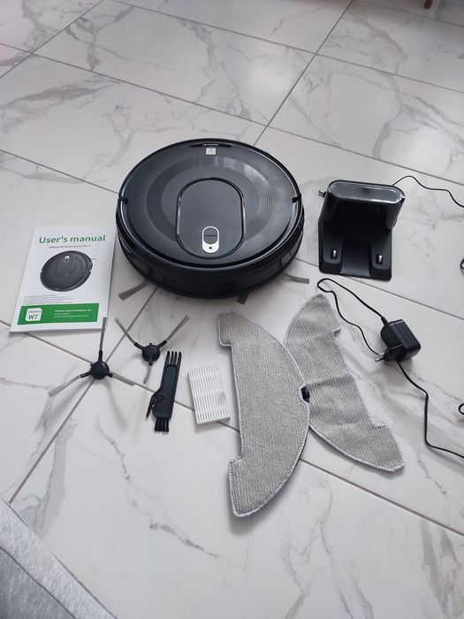 Робот пилосос Clenova w7