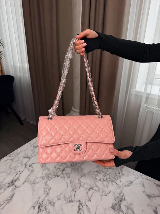 Сумка Chanel Classic 25 Flap Caviar рожева, чорна, біла, тауп, бежева