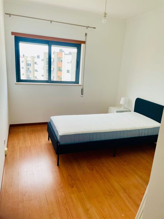 Quartos individuais com cama de solteiro  em Faro