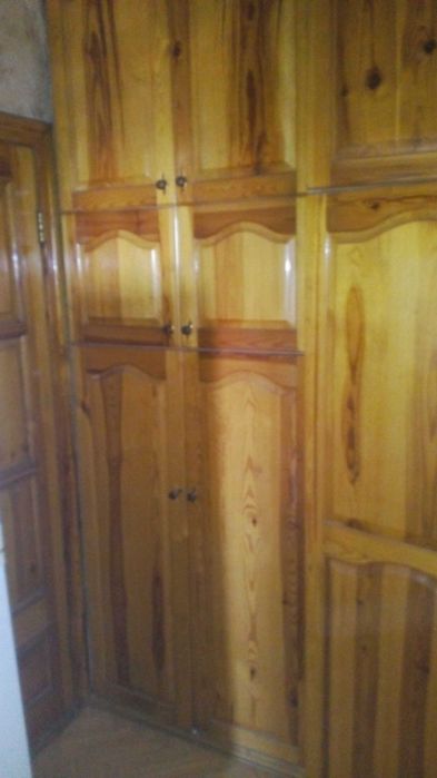 В связи продажи кв. Распродаю мебель