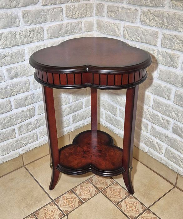 Kwietnik Stolik drewniany kawowy w kształcie koniczyny