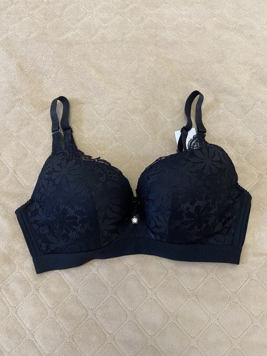 Продам лифчик 90 D