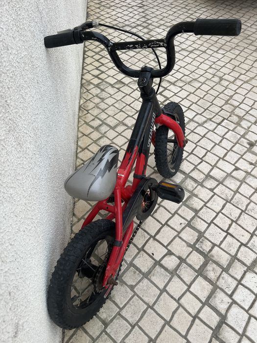 Bicicleta criança Specialized