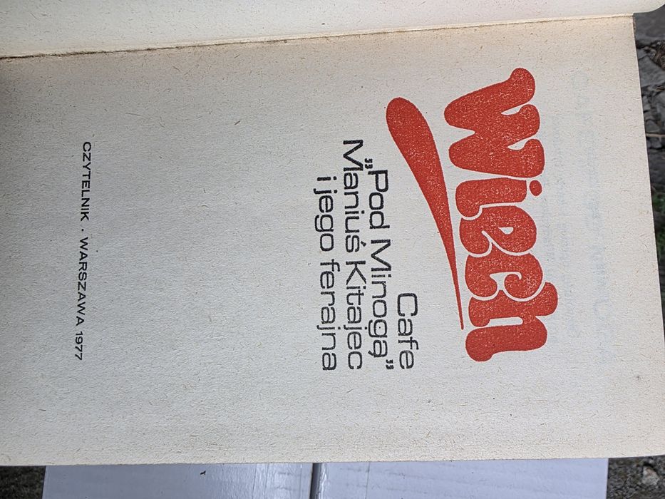 Cafe pod minogą. Wiech