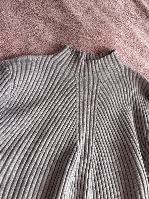 Гольф у рубчик сірий