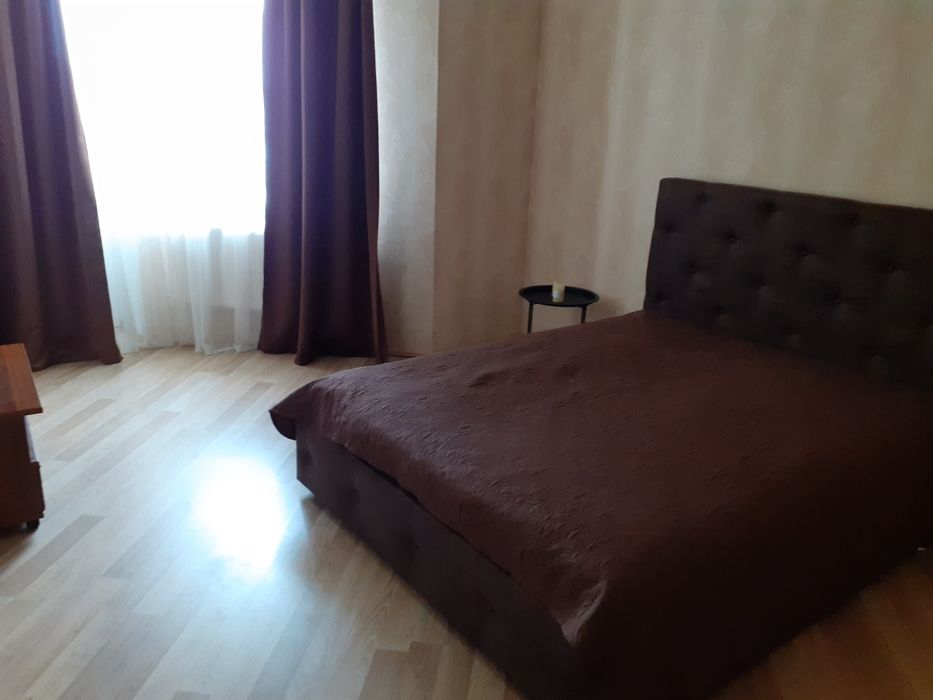 ВІЛЬНА !Подобово квартира Люкс в центрі міста