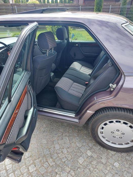 W 124 E220 94 rok Automat