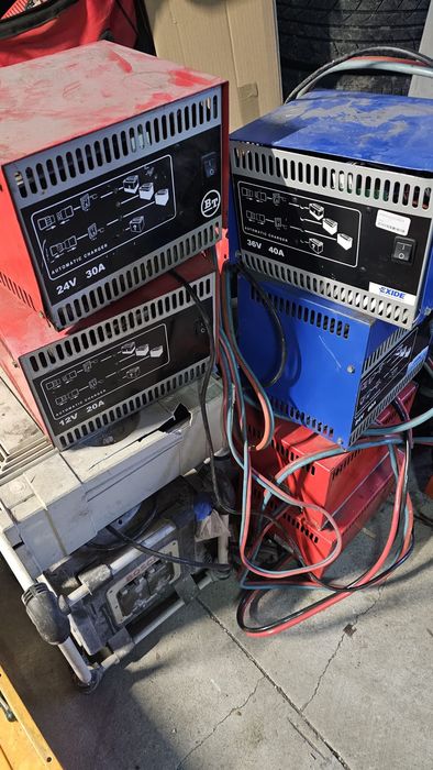 Prostownik do akumulatorów trakcyjnych 12V 24V 36V od 20A do 180A
