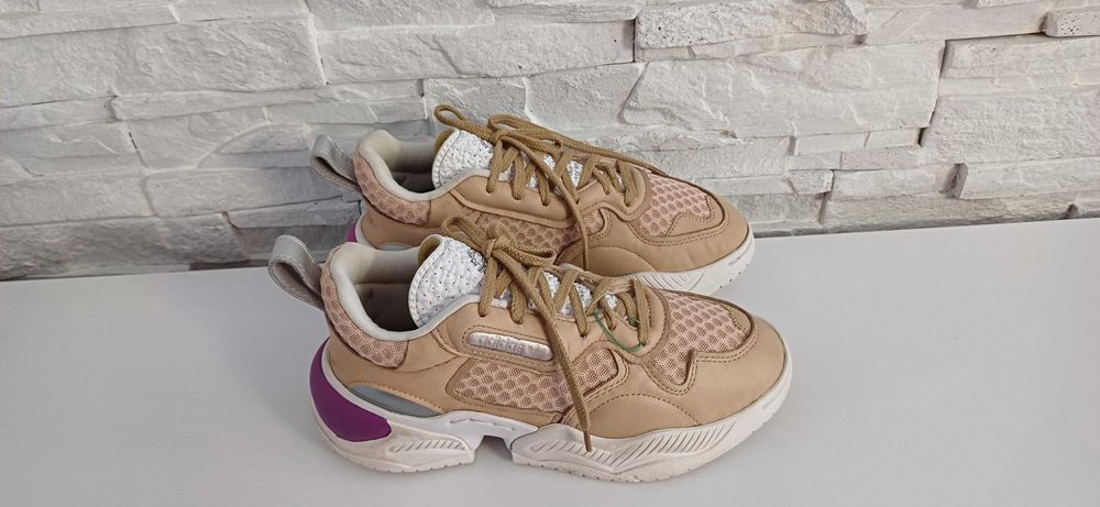 Buty ADIDAS SUPERCOURT WORLD roz.38 wkł.23,5 cm.