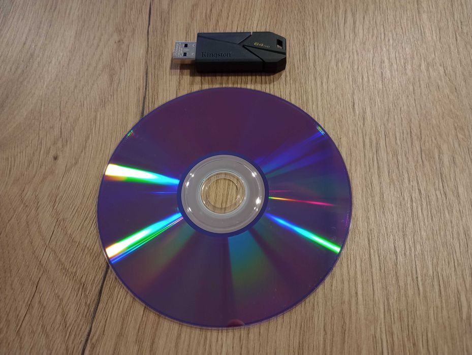 Przegrywanie kaset VHS i kasetek z kamer na pendrive, DVD, 19zł kaseta