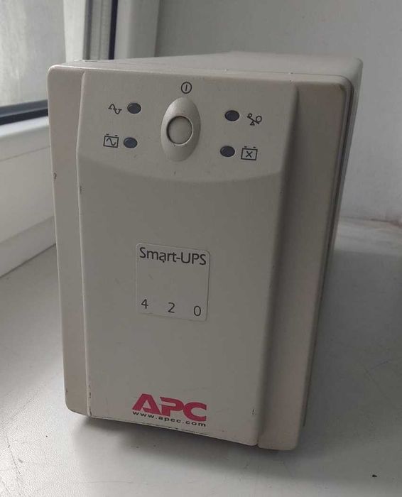 ББП APC Smart-UPS 420VA (Источник бесперебойного питания)