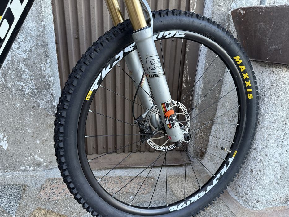 Bicicleta elétrica de montanha Scott E-Genius