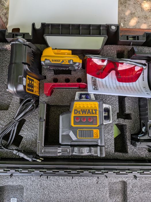 Laser dewalt DCE 089D1R