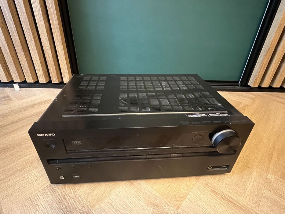 Amplituner onkyo TX-NR609