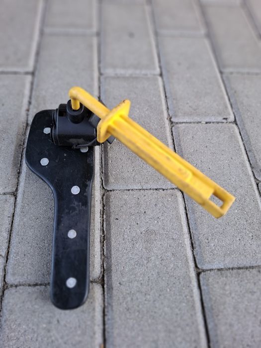Osprzęt, zaciski, narzędzia do lini napowietrznej splotu