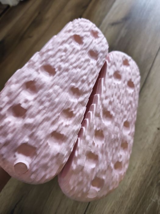 Klapki 35 różowe wsuwane nowe