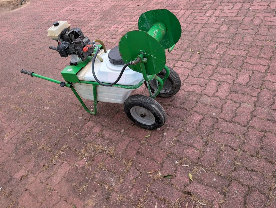 Auto pulverizador