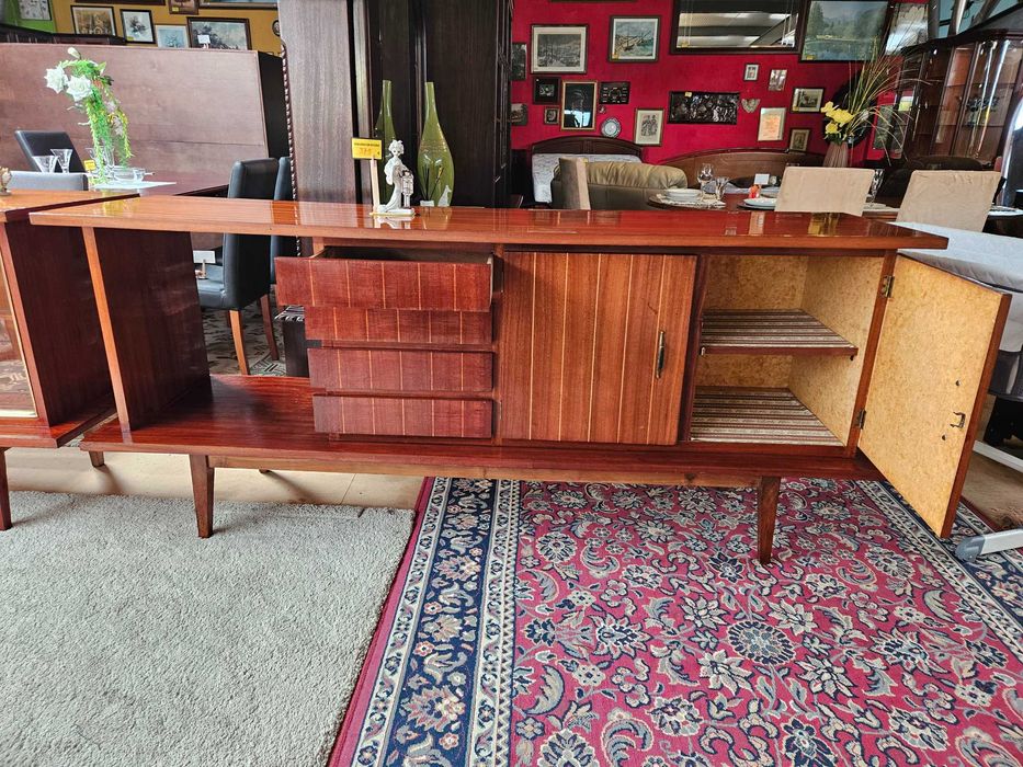 Aparador vintage - Algumas marcas de uso