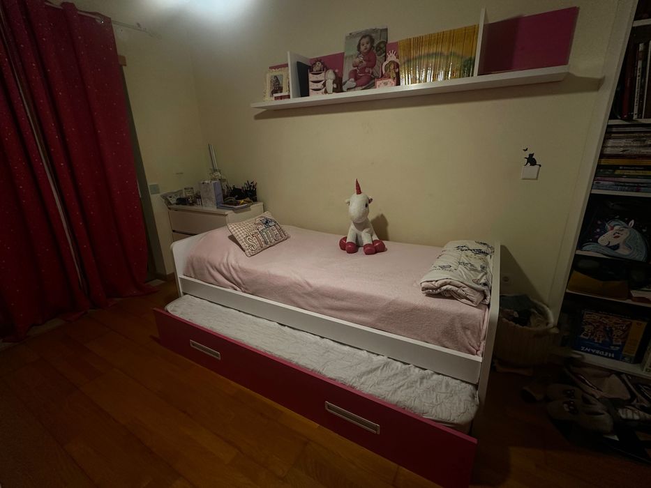 Cama de solteiro/Menina