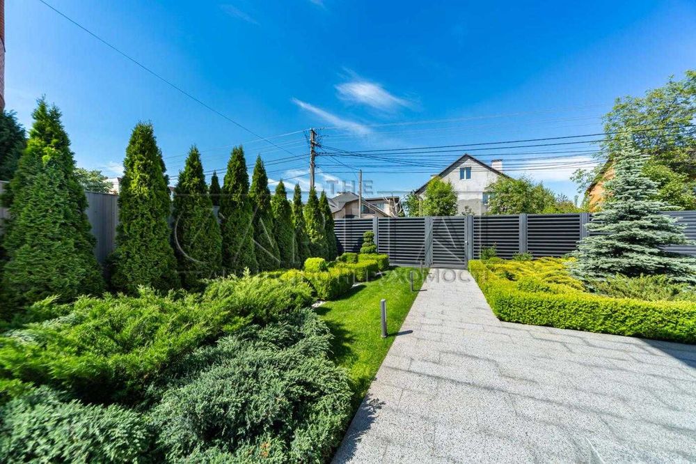 Престижний будинок в Крюківщіні 400м2, гараж та басейн