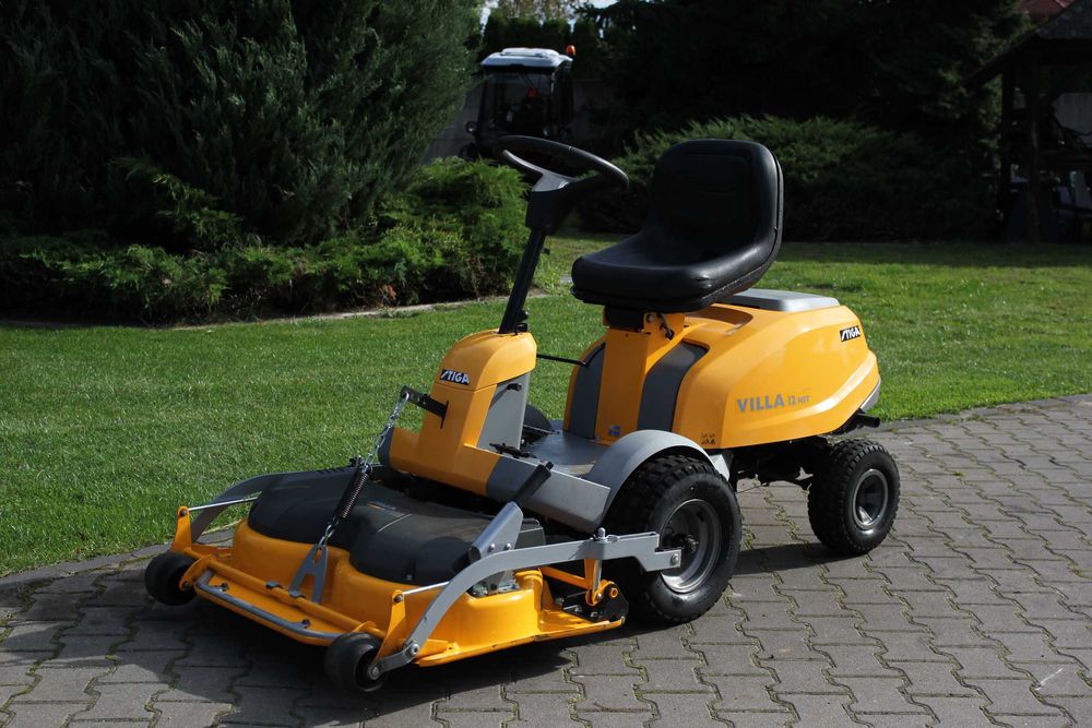 Stiga Villa 12 hst  TRAKTOREK Kosiarka