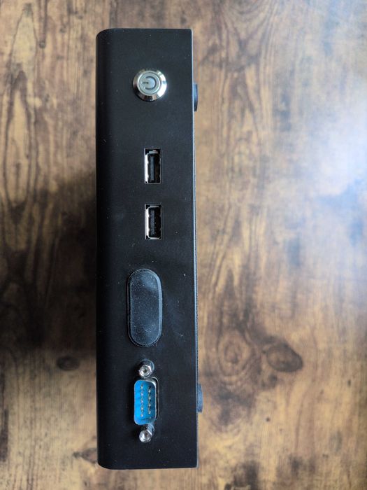Komputer MiniPC Ryzen 5 8500G, 16GB RAM, 500GB SSD, WiFi 6E, Bluetooth