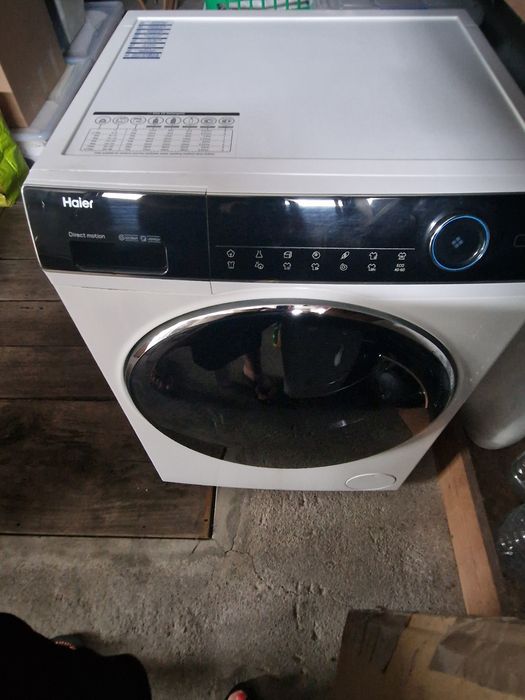 Máquina de lavar e secar