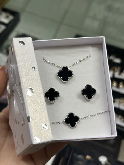 Набір прикрас клевер,сережки,підвіска,конюшина,ван кліф,медична сталь