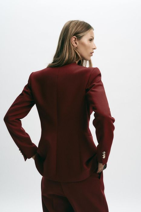 Новий костюм Zara